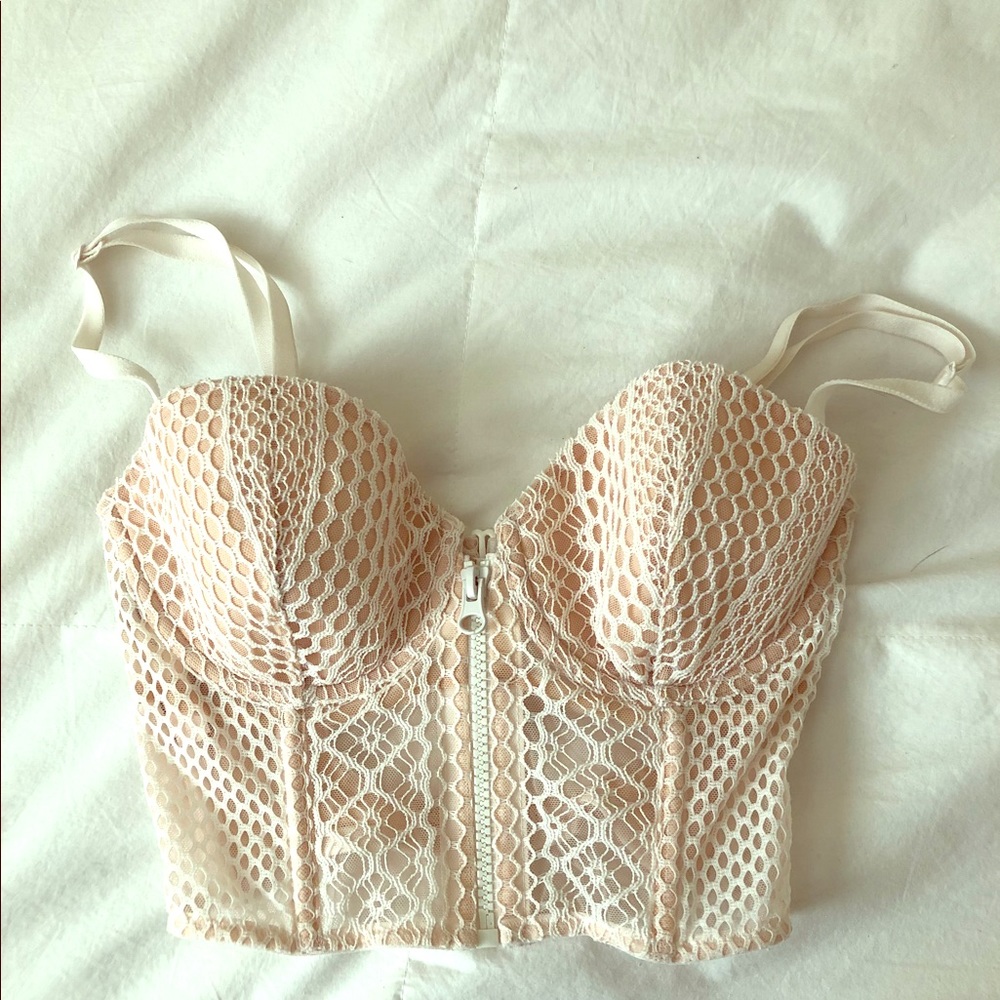 VS white lace bustier NWT